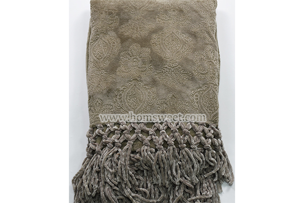  Fashion 3 D Embossed Mink Fleece Throw With Chenille Fringes