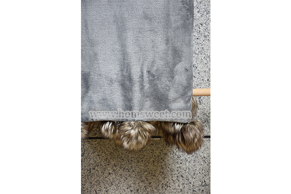 Fashion Mink Fleece Throw With Faux Fur Pom Pom