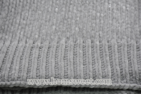  Luxury Chenille Knitted Throw 