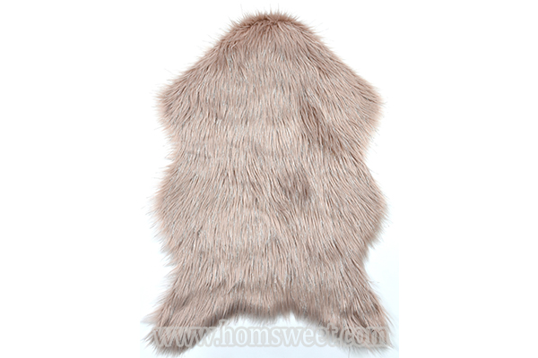 Faux Fur lurex shaped rug