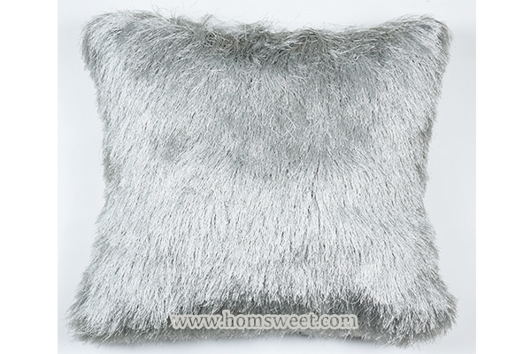  Shaggy Pillow  