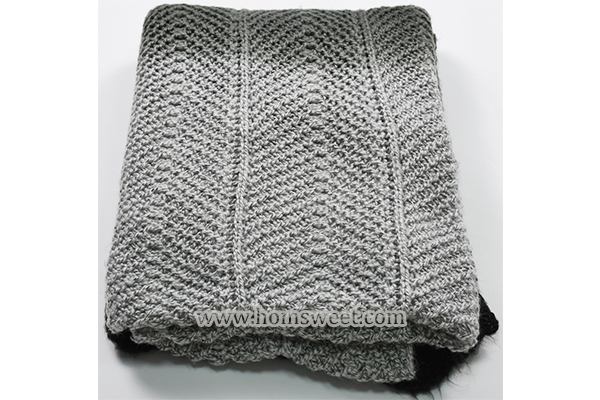 Elegant Tie Dyed Knitted Throw 