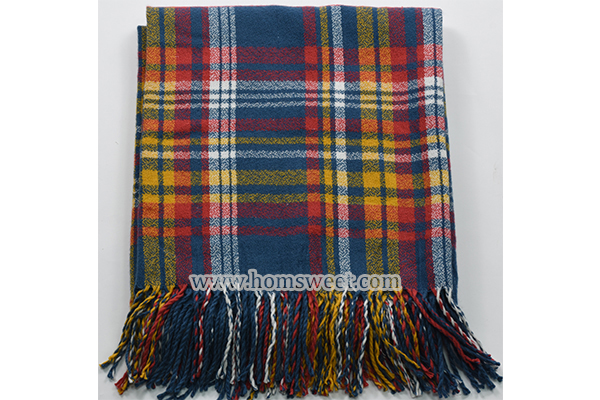 Elegant Check Woven Throw 